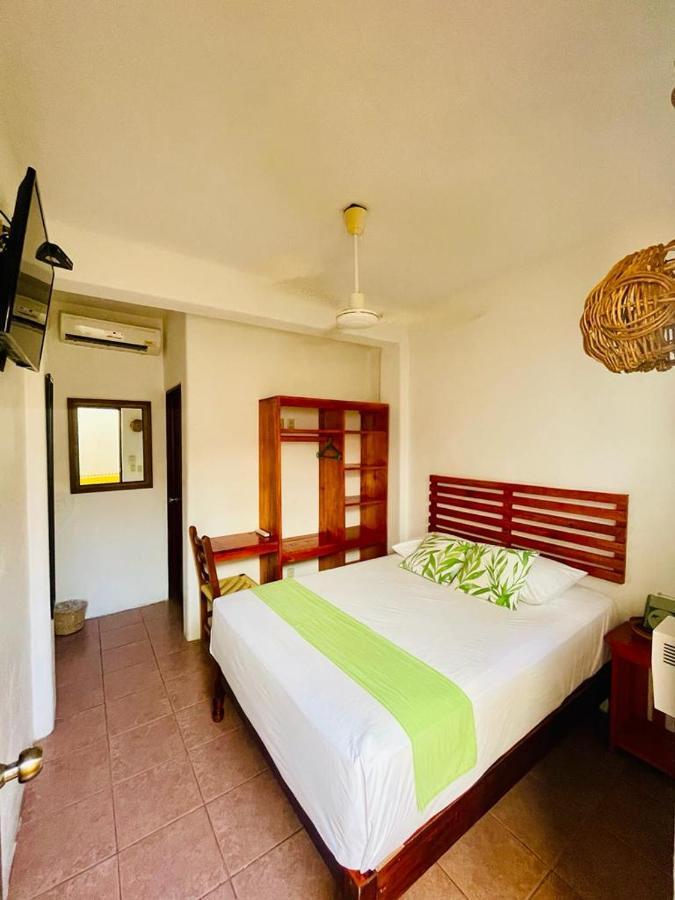 Hotel Casa De La Palma Bed & Breakfast Zihuatanejo Eksteriør bilde